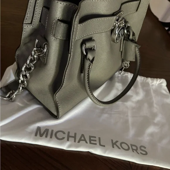 Michael Kors Authentic Michael Kors Grey Lock & Key Purse - Picture 5 of 15